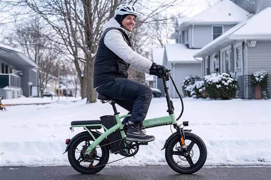 How to Ride Your E-Bike in Winter: Cold Weather Tips